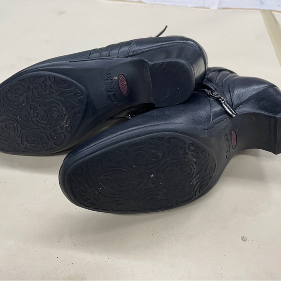 Clarks Artisan Collection waterproof ankle boots - Picture 5 of 12